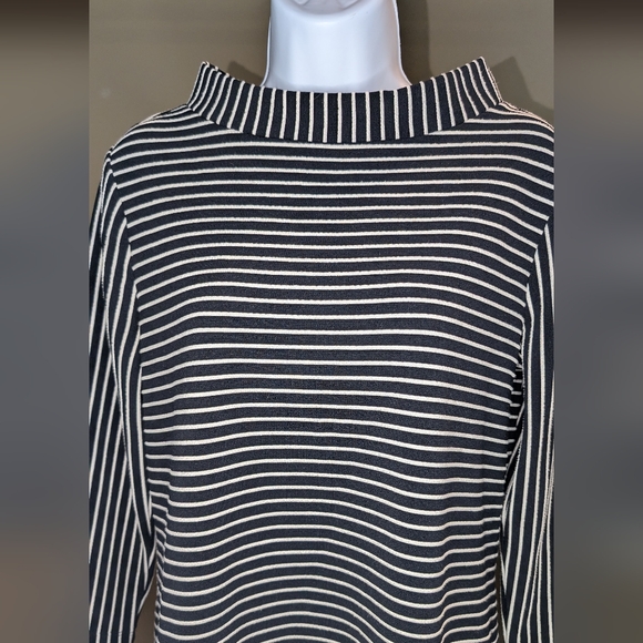 Ann Taylor Striped Top 3/4 Sleeve Boat Neckline Old Money Style - Picture 2 of 7